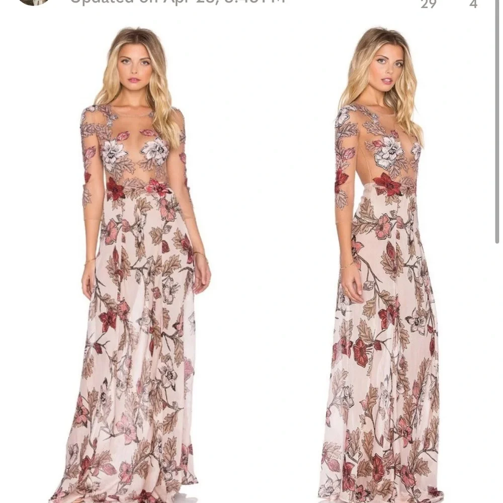 For love and lemons Sierra maxi dress in blush floral. Size XS - Picture 1 of 9